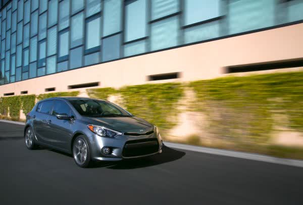 Full specifications and technical details 2013 Kia Forte5 II (YD) 1.6 T-GDI (201 Hp) Automatic