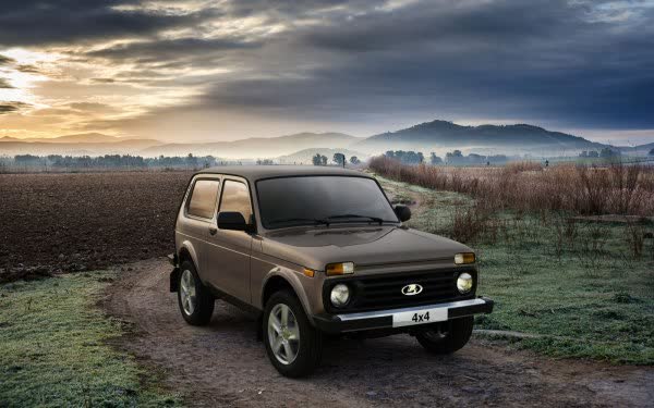 Vollständige Spezifikationen und technische Details 2019 Lada Niva 3-door (facelift 2019) 1.7i (83 Hp) 4x4