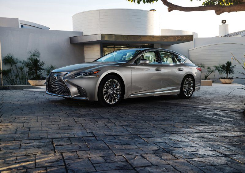 Full specifications and technical details 2018 Lexus LS V 500 V6 (420 Hp) Automatic