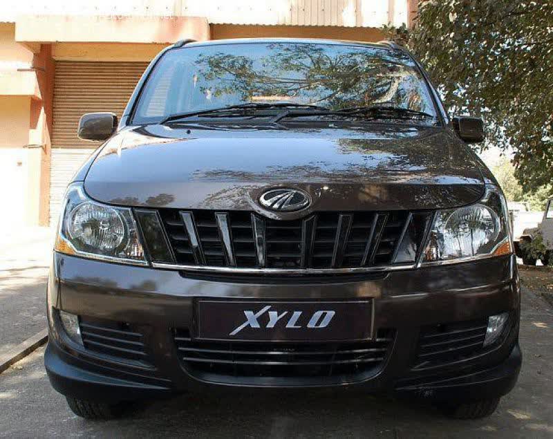 Full specifications and technical details 2012 Mahindra Xylo 2.2 CRDe (120 Hp)