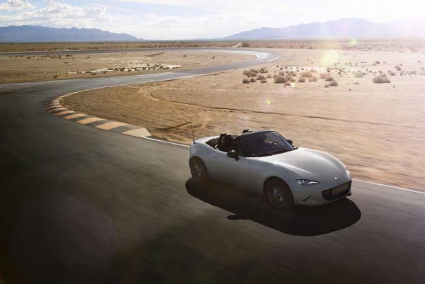 Spécifications complètes et détails techniques 2023 Mazda MX-5 IV (ND, facelift 2023) 2.0 SkyActiv-G (184 Hp)