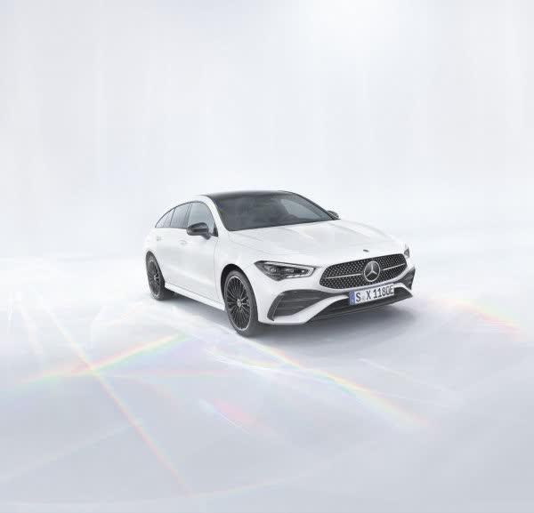 Vollständige Spezifikationen und technische Details 2023 Mercedes-Benz CLA Shooting Brake (X118, facelift 2023) CLA 250e (218 Hp) Plug-in Hybrid 8G-DCT