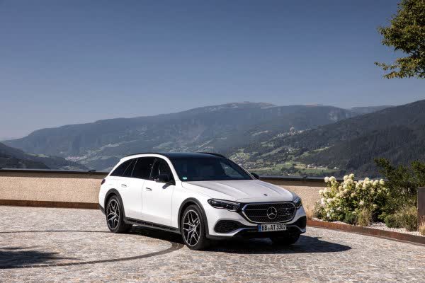 Spécifications complètes et détails techniques 2023 Mercedes-Benz E-class All-Terrain (S214) E 450 (381 Hp) Mild Hybrid 4MATIC 9G-TRONIC