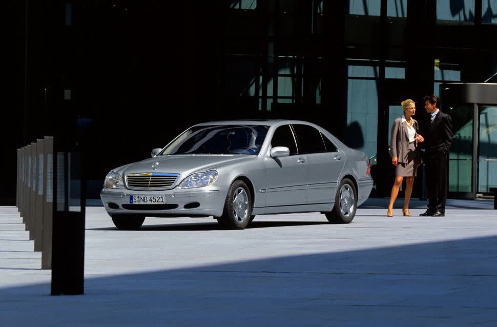 المواصفات والتفاصيل التقنية الكاملة 1998 Mercedes-Benz S-class Long (V220) S 430 V8 (279 Hp) 5G-TRONIC