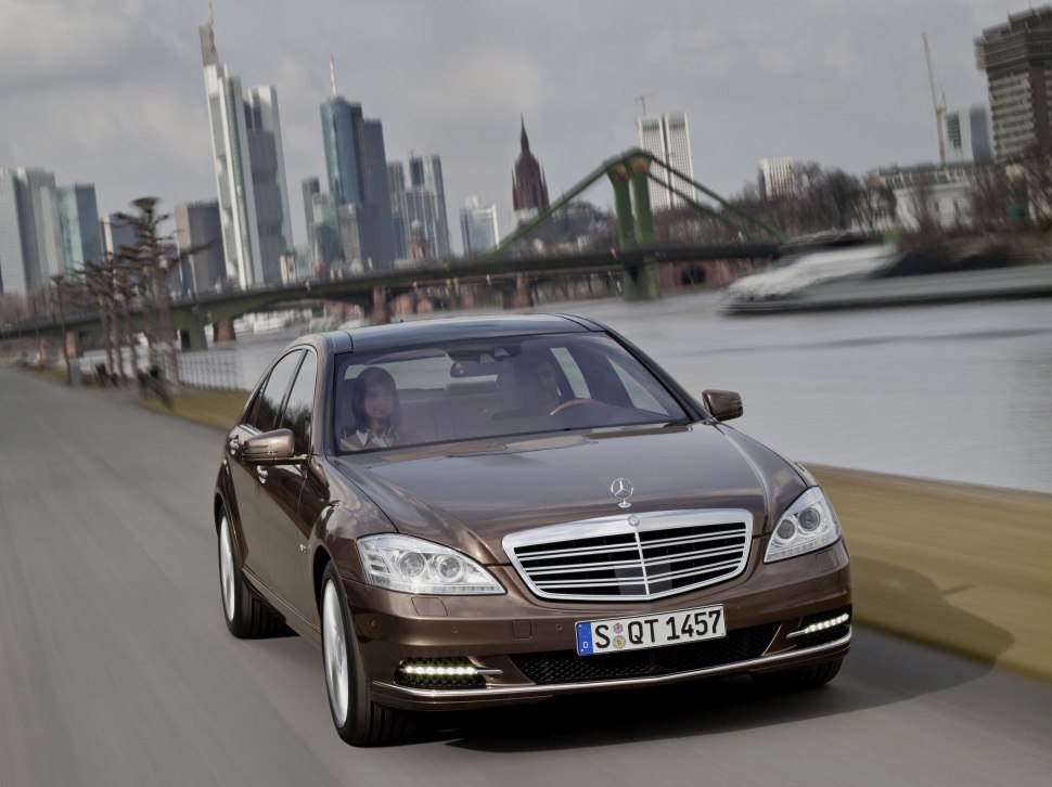 المواصفات والتفاصيل التقنية الكاملة 2009 Mercedes-Benz S-class Long (V221, facelift 2009) AMG S 65 V12 (612 Hp) Automatic