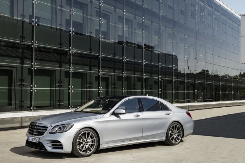 المواصفات والتفاصيل التقنية الكاملة 2017 Mercedes-Benz S-class Long (V222, facelift 2017) S 560 V8 (469 Hp) G-TRONIC