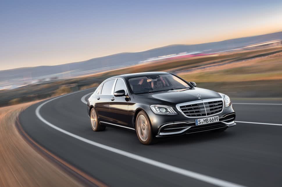 المواصفات والتفاصيل التقنية الكاملة 2017 Mercedes-Benz Maybach S-class (X222, facelift 2017) S 560 V8 (469 Hp) G-TRONIC