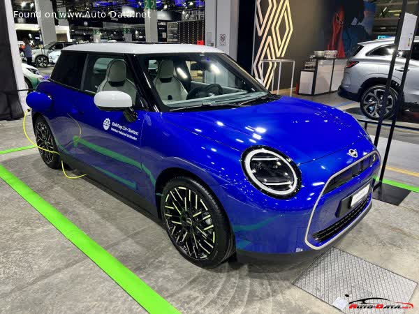 Full specifications and technical details 2024 Mini Electric (J01) Cooper SE 54.2 kWh (218 Hp)