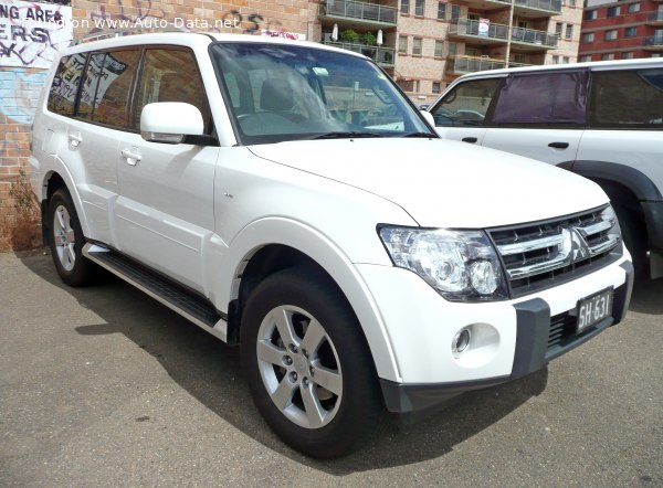 Full specifications and technical details 2008 Mitsubishi Pajero IV 3.2 Di-DC (165 Hp) Automatic