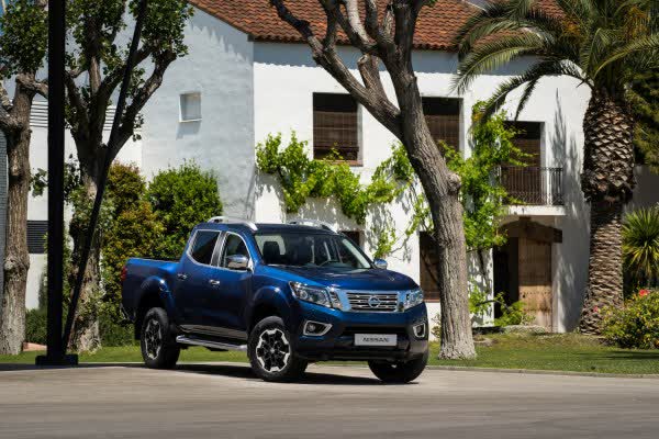 Full specifications and technical details 2019 Nissan Navara IV Double Cab (facelift 2019) 2.3 dCi (190 Hp) 4WD Automatic