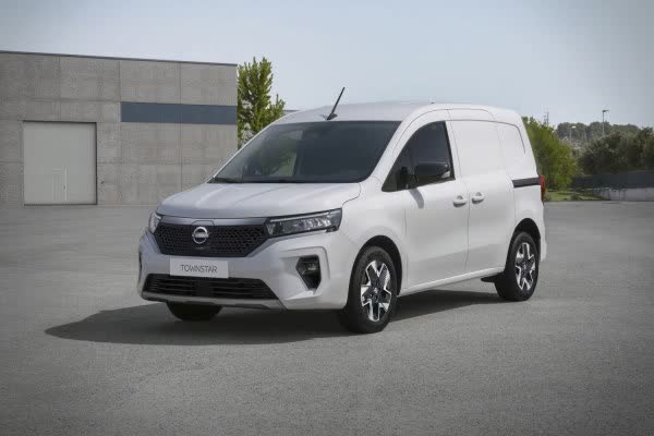 Vollständige Spezifikationen und technische Details 2022 Nissan Townstar Van 1.3 DIG-T (130 Hp)