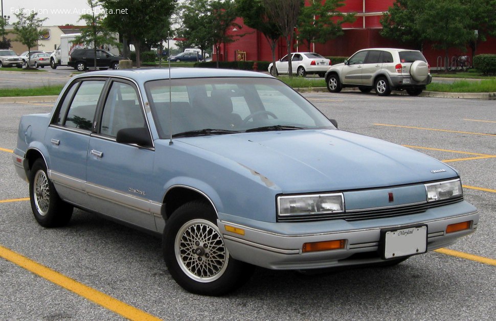 المواصفات والتفاصيل التقنية الكاملة 1990 Oldsmobile Cutlass Calais 3.3 V6 (162 Hp)