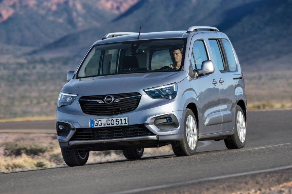 Full specifications and technical details 2019 Opel Combo Life E 1.2 Turbo (130 Hp) Automatic