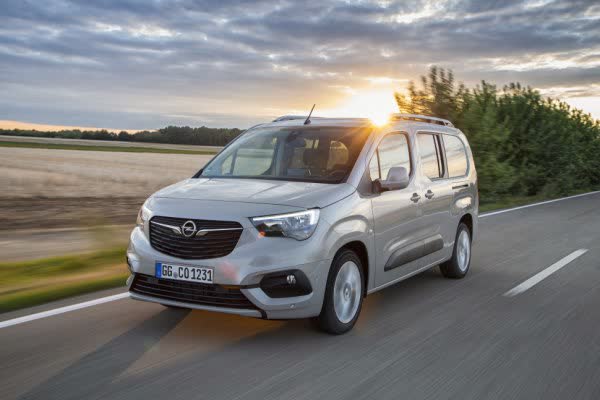 Full specifications and technical details 2019 Opel Combo Life XL E 1.2 Turbo (130 Hp) Automatic