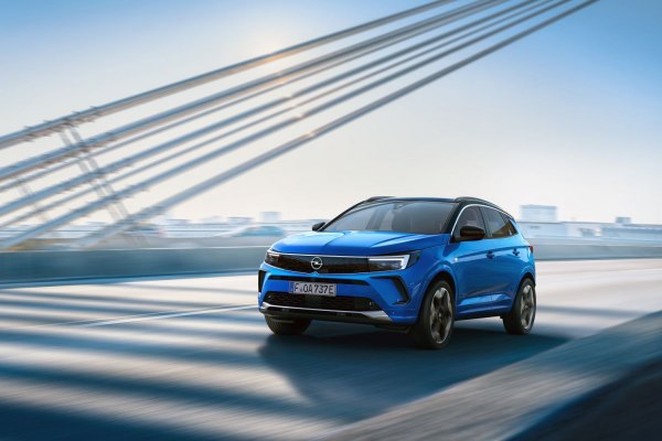 Full specifications and technical details 2021 Opel Grandland (facelift 2021) 1.5d (130 Hp) Automatic