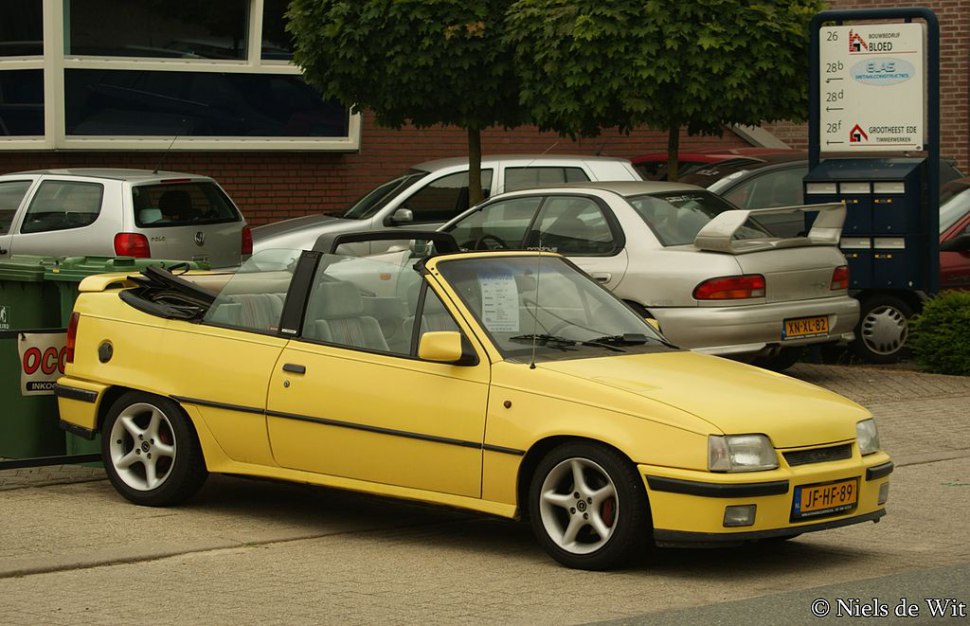 المواصفات والتفاصيل التقنية الكاملة 1992 Opel Kadett E Cabrio 1.6i (82 Hp) Automatic