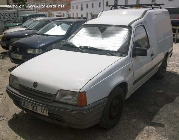 المواصفات والتفاصيل التقنية الكاملة 1989 Opel Kadett E Combo 1.7 D (57 Hp)