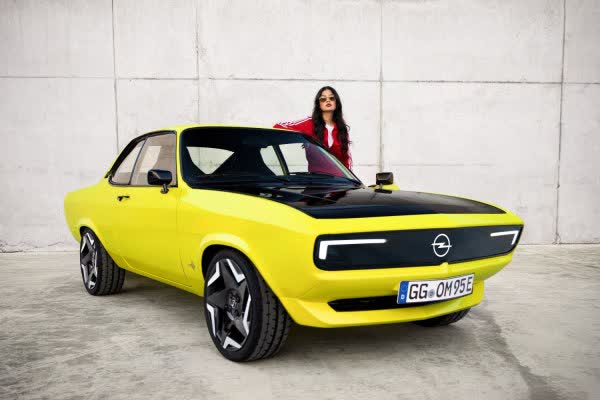 Vollständige Spezifikationen und technische Details 2021 Opel Manta GSe ElektroMOD 31 kWh (147 Hp)