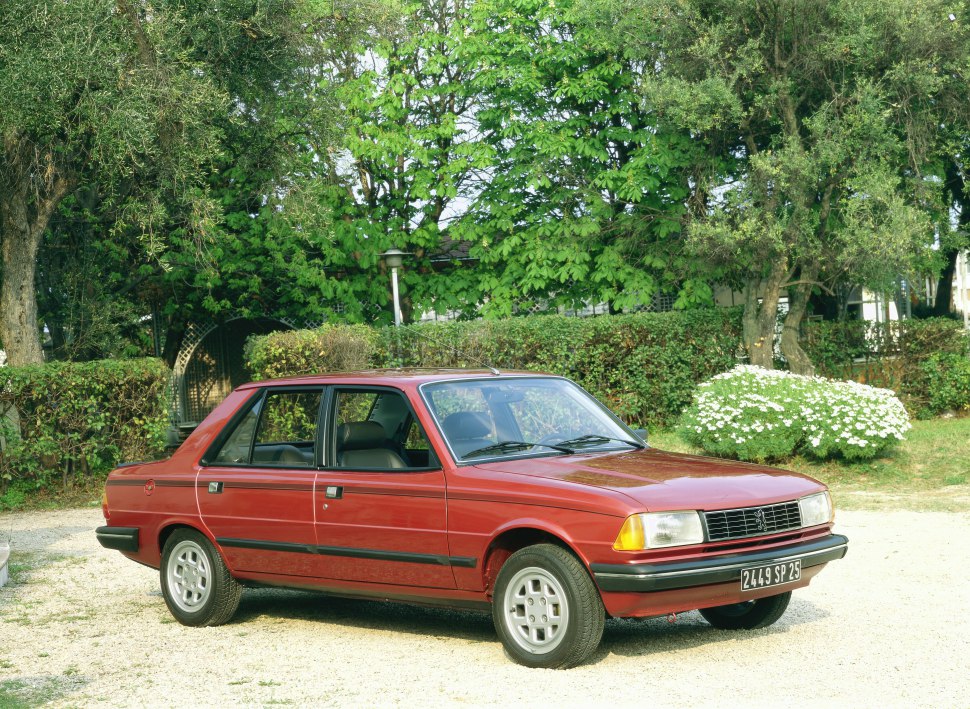 Full specifications and technical details 1982 Peugeot 305 II (581M) 1.3 (60 Hp)