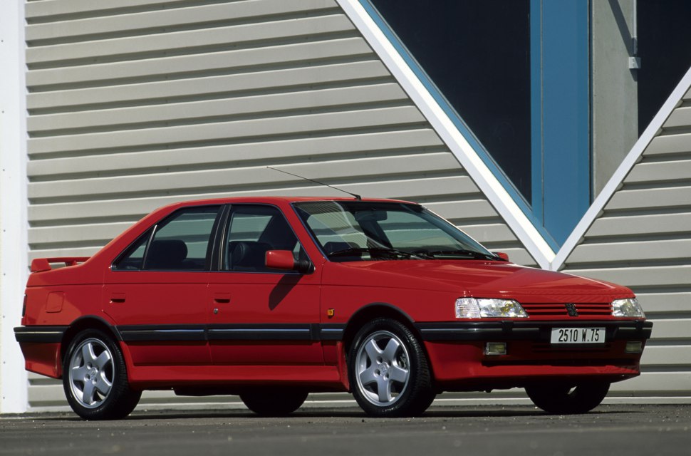 Full specifications and technical details 1992 Peugeot 405 I (15B, facelift 1992) 2.0 (121 Hp)