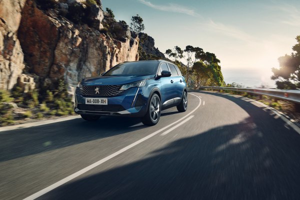 Full specifications and technical details 2020 Peugeot 5008 II (Phase II, 2020) 1.5 BlueHDi (130 Hp)