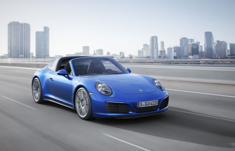 Spécifications complètes et détails techniques 2015 Porsche 911 Targa (991 II) 4 3.0 (370 Hp) PDK