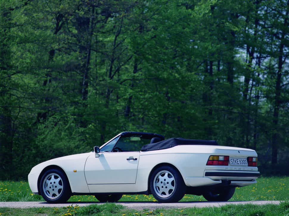 Full specifications and technical details 1989 Porsche 944 Cabrio 3.0 S2 CAT (211 Hp)