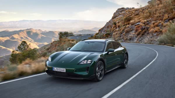 Full specifications and technical details 2024 Porsche Taycan Cross Turismo (Y1A, facelift 2024) 4S 105 kWh (598 Hp)