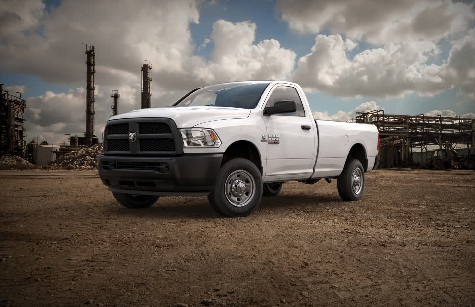 Spécifications complètes et détails techniques 2014 RAM 2500/3500 Regular Cab I (facelift 2013) 2500 6.4 Hemi V8 (410 Hp) Automatic