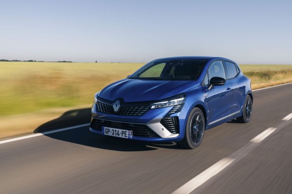 Full specifications and technical details 2023 Renault Clio V (Phase II, 2023) 1.5 Blue dCi (101 Hp)