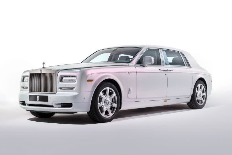 المواصفات والتفاصيل التقنية الكاملة 2012 Rolls-Royce Phantom Extended Wheelbase VII (facelift 2012) 6.7 V12 (460 Hp) Automatic