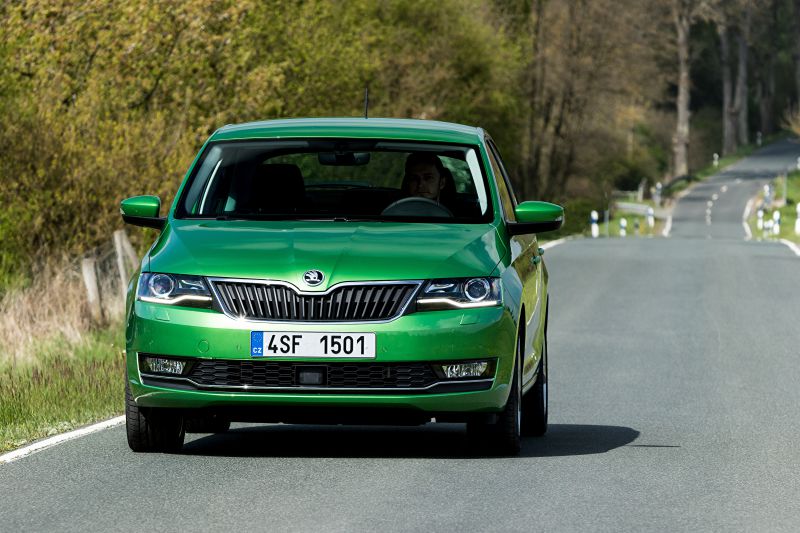 المواصفات والتفاصيل التقنية الكاملة 2018 Skoda Rapid (facelift 2017) 1.6 MPI (90 Hp)