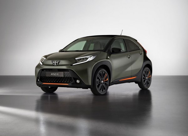 Full specifications and technical details 2021 Toyota Aygo X 1.0 VVT-i (72 Hp) CVT