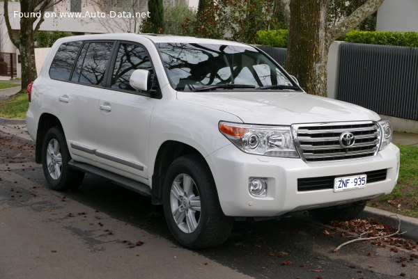 المواصفات والتفاصيل التقنية الكاملة 2013 Toyota Land Cruiser (J200, facelift 2013) 5.7 V8 (381 Hp) 4x4 ECT-i