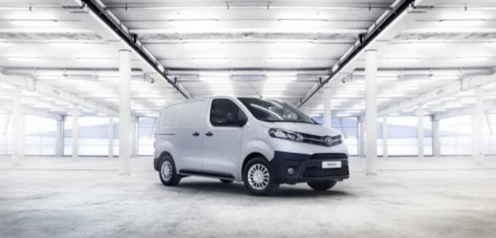 Full specifications and technical details 2016 Toyota Proace Compact II 2.0 D-4D (177 Hp) Automatic