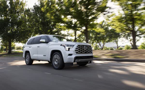 Full specifications and technical details 2022 Toyota Sequoia III (XK80) 3.5 V6 i-FORCE MAX (437 Hp) Hybrid 4WD ECT-i