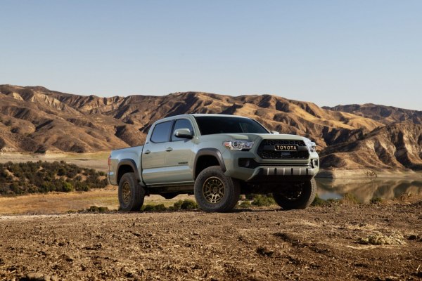 المواصفات والتفاصيل التقنية الكاملة 2020 Toyota Tacoma III Double Cab (facelift 2020) 2.7 4CYL (159 Hp) ECT-i