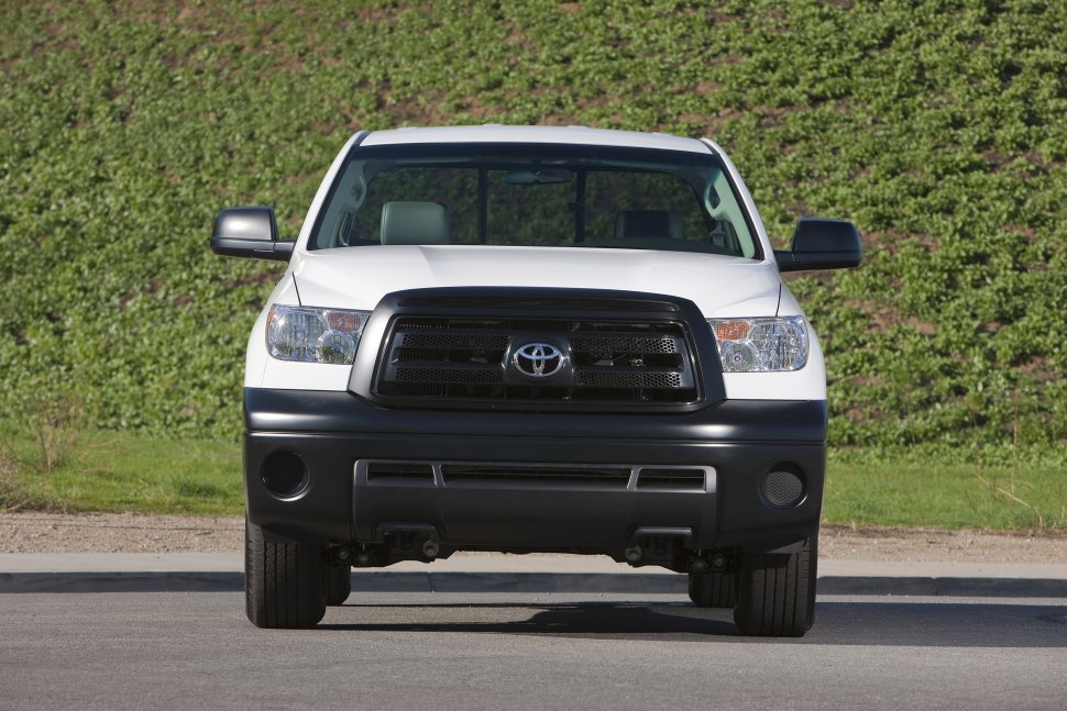 المواصفات والتفاصيل التقنية الكاملة 2010 Toyota Tundra II Regular Cab (facelift 2010) 4.6 V8 32V (310 Hp) Automatic