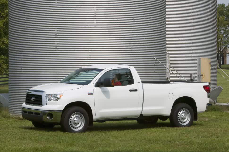 Full specifications and technical details 2006 Toyota Tundra II Regular Cab 4.0 V6 24V (236 Hp) Automatic