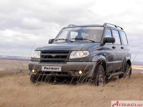 Vollständige Spezifikationen und technische Details 2005 UAZ Patriot (3163) 2.7 i 16V (128 Hp)
