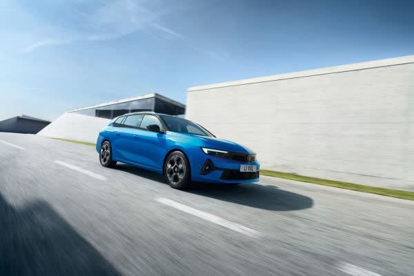 Full specifications and technical details 2023 Vauxhall Astra Mk VIII Sports Tourer 1.6 Turbo (225 Hp) Plug-in Hybrid Automatic