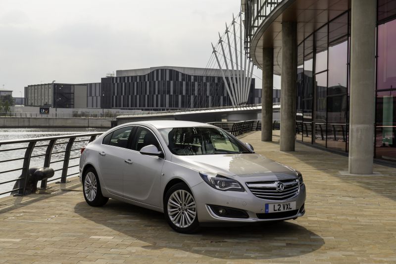 المواصفات والتفاصيل التقنية الكاملة 2013 Vauxhall Insignia I Hatchback (facelift 2013) 2.0 CDTi ecoTEC (130 Hp) Automatic