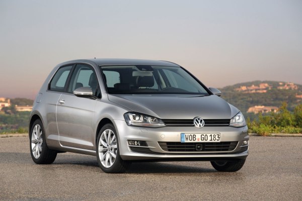 Full specifications and technical details 2012 Volkswagen Golf VII (3-door) 1.2 TSI (105 Hp)