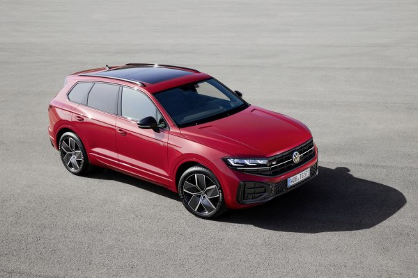 Full specifications and technical details 2023 Volkswagen Touareg III (CR, facelift 2023) 3.0 V6 TDI (286 Hp) 4MOTION Tiptronic