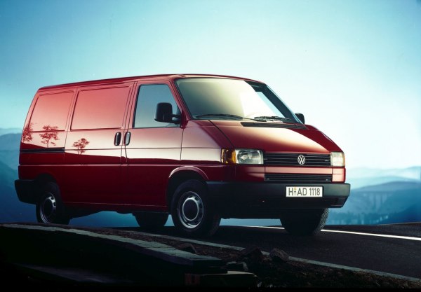 Full specifications and technical details 1990 Volkswagen Transporter (T4) Panel Van 2.5 (110 Hp) L1H1