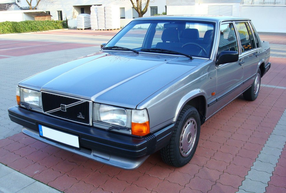 Full specifications and technical details 1988 Volvo 740 (744) 2.3 16V (159 Hp)