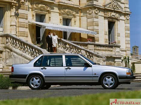 Vollständige Spezifikationen und technische Details 1990 Volvo 940 (944) 2.8 i V6 (147 Hp)