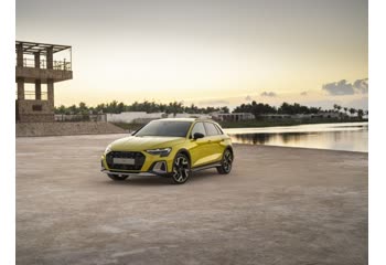 2024 Audi A3 allstreet (8Y, facelift 2024) 40 TFSI e (204 Hp) Plug-in Hybrid S tronic thumb image