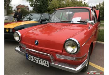 BMW 700