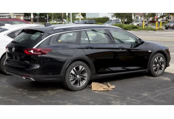 2018 Buick Regal VI TourX 2.0 (250 Hp) AWD Automatic thumb image